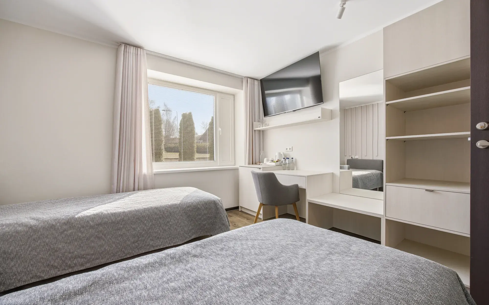 Room 1